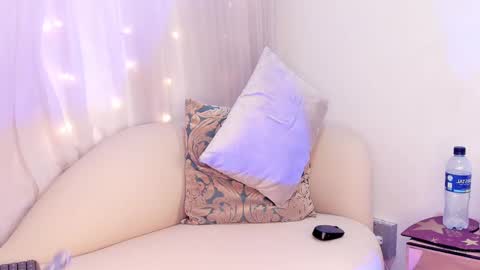 Snapshot of charlotte__08 chatting on 21, 2, 2025 Charlotte online show from 21, 2, 2025