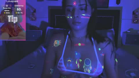 Snapshot of charlotte__benett chatting on 23, 4, 2026 Charlotte online show from 23, 4, 2026