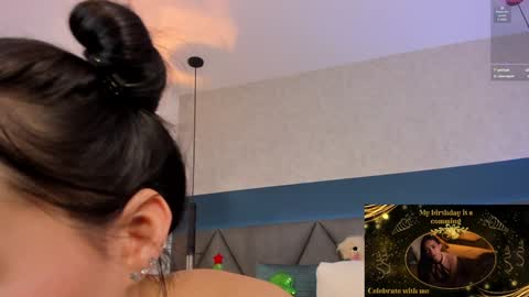 Snapshot of charlotte_copper chatting on 12, 12, 2024 Charlotte online show from 12, 12, 2024