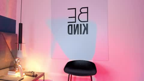 Snapshot of charlotte_copper chatting on 9, 2, 2025 Charlotte online show from 9, 2, 2025