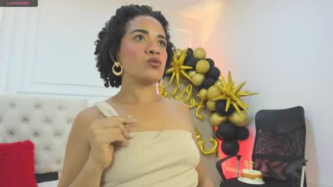 Snapshot of charlotte_dante212 chatting on 13, 5, 2026 charlottte y dante online show from 13, 5, 2026