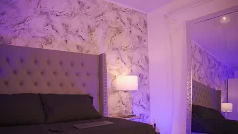 Charlotte online show from 22, 10, 2025