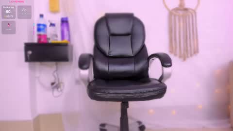 Snapshot of charlotte_marcela chatting on 10, 7, 2026 carlot online show from 10, 7, 2026