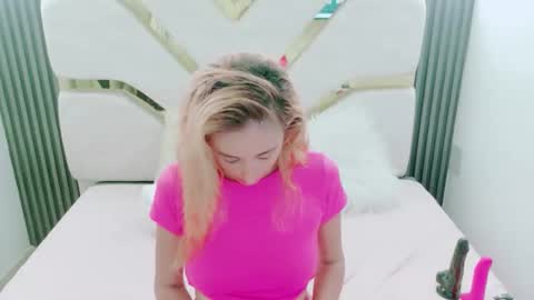 Snapshot of charlotte_phaeton chatting on 23, 10, 2025 Charlotte online show from 23, 10, 2025