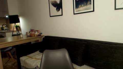 Charlotte Roche online show from 15, 1, 2026