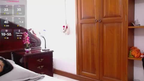 Charlotte   online show from 26, 11, 2025