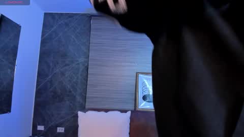 Charlotte  Everyday From 0700 to 1300 Col Time online show from 28, 11, 2025