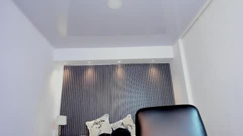 Charlotte  Everyday From 0700 to 1300 Col Time online show from 13, 4, 2026