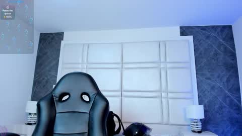 Snapshot of charlotte_whitee1 chatting on 29, 4, 2026 Charlotte Everyday From 0700 to 1300 Col Time online show from 29, 4, 2026