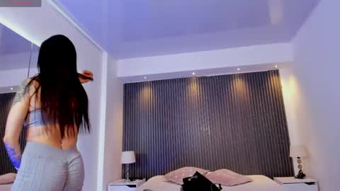 Snapshot of charlotte_whitee1 chatting on 2, 6, 2026 Charlotte Everyday From 0700 to 1300 Col Time online show from 2, 6, 2026