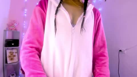 charlotteee online show from 12, 11, 2025