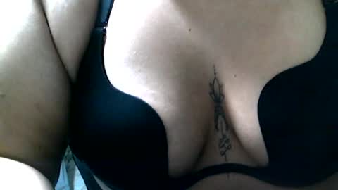 Snapshot of charlottequeen_21 chatting on 22, 7, 2026 charlottequeen_21 online show from 22, 7, 2026