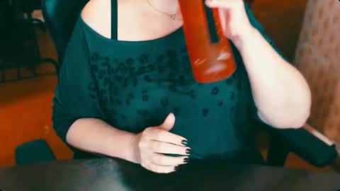 CharlotteXTasty online show from 15, 10, 2025