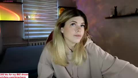 Snapshot of charming__kitty chatting on 20, 5, 2026 Kira online show from 20, 5, 2026