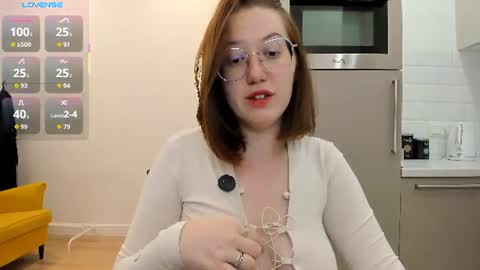 Snapshot of charmygrace chatting on 19, 6, 2026 Grace online show from 19, 6, 2026