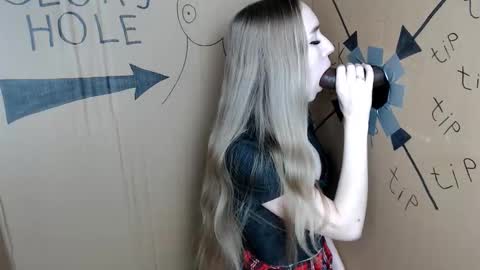 Snapshot of charurbab chatting on 29, 11, 2025 Anna online show from 29, 11, 2025