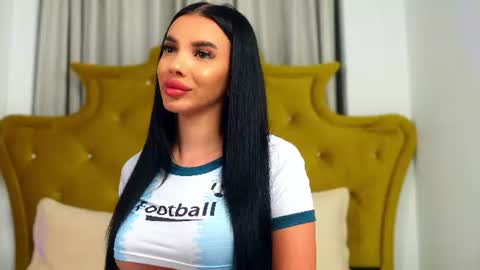Snapshot of chaturbarbie_ chatting on 7, 7, 2026 Velma online show from 7, 7, 2026
