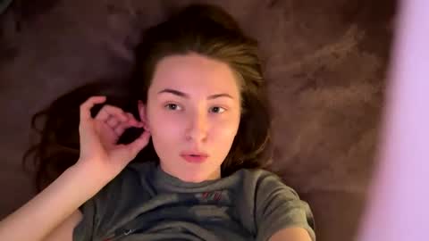 Snapshot of chatwithbri chatting on 24, 9, 2025 Bri online show from 24, 9, 2025
