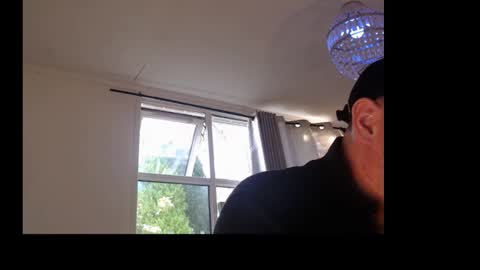 Snapshot of chazdiniro chatting on 2, 11, 2025 chazdiniro online show from 2, 11, 2025