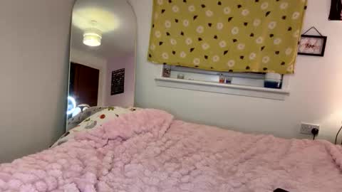 cheekykatx online show from 9, 11, 2025