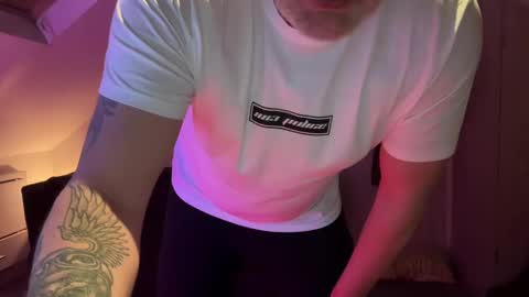 Snapshot of cheekylondon70 chatting on 5, 2, 2025 Cheekylondon online show from 5, 2, 2025