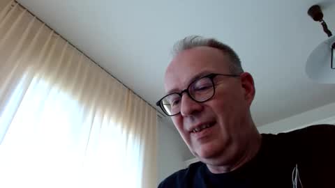 cheer2u online show from 23, 4, 2026