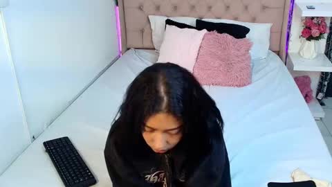 Snapshot of cheerry_moon chatting on 9, 3, 2026 cheerry_moon online show from 9, 3, 2026
