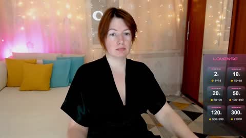 Snapshot of chelsey_rayne chatting on 8, 1, 2025 Instagram faroffland online show from 8, 1, 2025