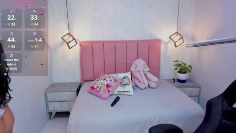 Camila  online show from 7, 3, 2025