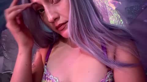 Snapshot of cherrieamaretto chatting on 7, 10, 2025 cherrieamaretto online show from 7, 10, 2025