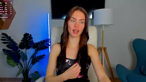 Snapshot of cherry__kiss chatting on 9, 10, 2025 Cherry Kiss online show from 9, 10, 2025
