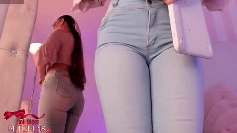 Snapshot of cherry_blond_ chatting on 25, 11, 2025 Cherry online show from 25, 11, 2025