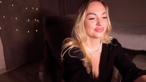 Snapshot of cherry_bomb19 chatting on 27, 12, 2024 CherryBomb online show from 27, 12, 2024