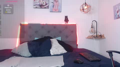 cherry_darck online show from 7, 4, 2026