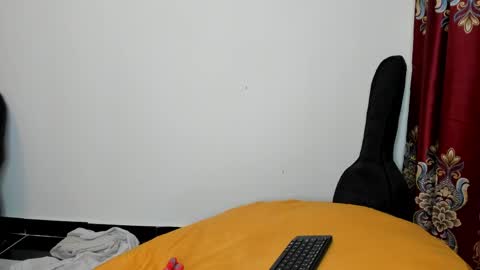 cherry_falls online show from 17, 5, 2026