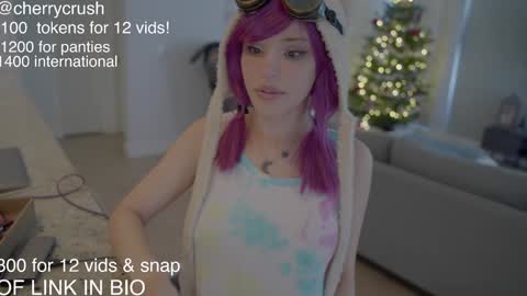 Snapshot of cherrycrush chatting on 2, 12, 2024 Cherry Crush online show from 2, 12, 2024