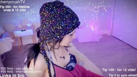 Snapshot of cherrycrush chatting on 24, 9, 2025 Cherry Crush online show from 24, 9, 2025