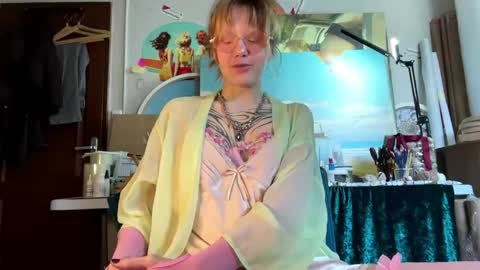 Snapshot of cherrylcornes chatting on 30, 4, 2026 Nika online show from 30, 4, 2026