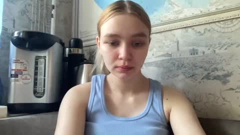 Snapshot of cherryleija chatting on 21, 6, 2026 Lei online show from 21, 6, 2026