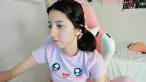 Snapshot of cherrymafer666 chatting on 27, 1, 2025 cherrycute666 online show from 27, 1, 2025
