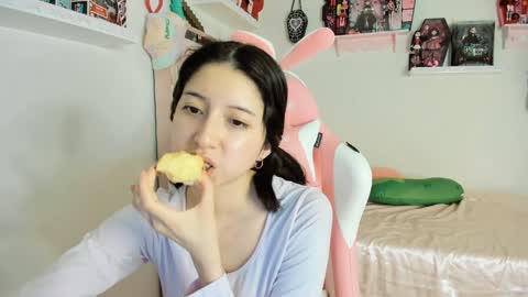 Snapshot of cherrymafer666 chatting on 31, 1, 2025 cherrycute666 online show from 31, 1, 2025