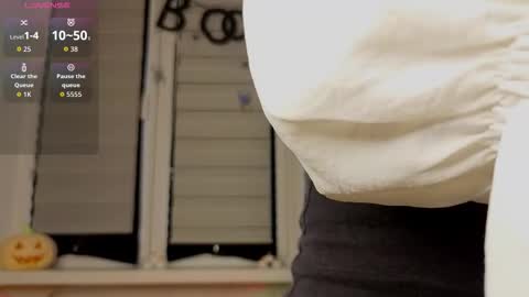 Lysia online show from 24, 10, 2025