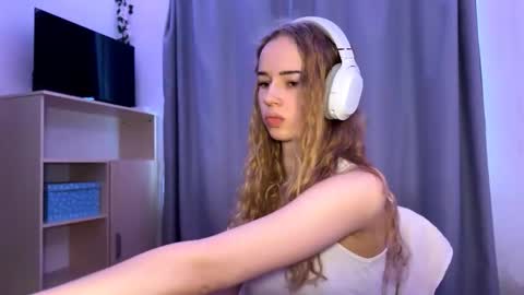 Evie online show from 22, 10, 2025