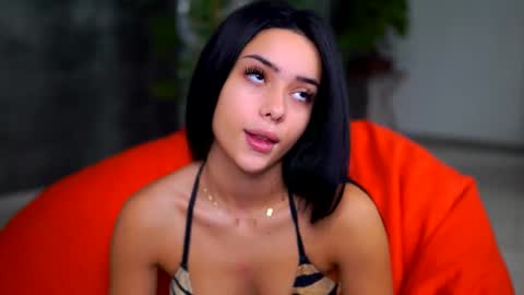 Snapshot of cherryselena chatting on 3, 10, 2025 Selena online show from 3, 10, 2025