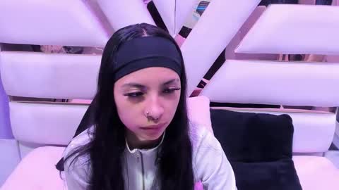 Snapshot of cherrysweetl_ chatting on 2, 6, 2026 cherrysweetl_ online show from 2, 6, 2026