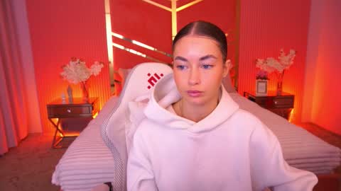 cherryylulu online show from 21, 10, 2025