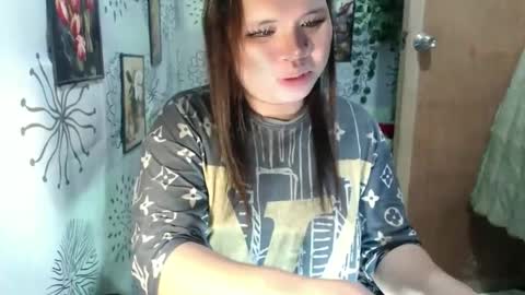 chescahotxxxl online show from 22, 1, 2025