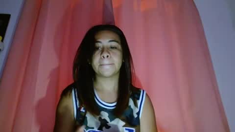 Snapshot of chiara_20 chatting on 17, 11, 2025 Airam online show from 17, 11, 2025