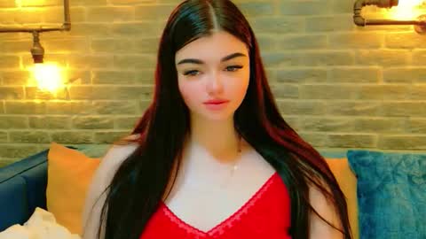 Snapshot of chiara_joy chatting on 4, 3, 2026 Chiara online show from 4, 3, 2026