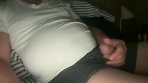 Snapshot of chiguy63v4 chatting on 17, 6, 2026 chiguy63v4 online show from 17, 6, 2026